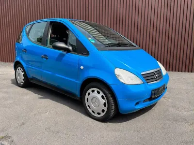 Gebraucht Mercedes A140 82 PS (60 kW) 2000 Blau Kleinwagen