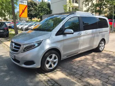 Gebraucht Mercedes V250 Edition 190 PS (139 kW) 2015 Silber Van / Kleinbus
