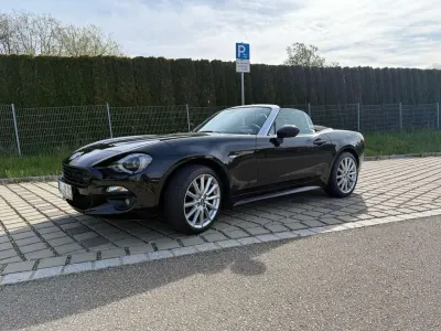 Gebraucht Fiat 124 Spider Lusso 140 PS (102 kW) 2017 Schwarz Cabrio