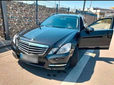 Mercedes E200