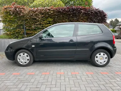 Gebraucht VW Polo 64 PS (47 kW) 2002 Schwarz Kleinwagen
