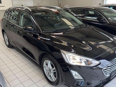 Gebraucht Ford Focus Cool & Connect 125 PS (91 kW) 2020 Schwarz Kombi