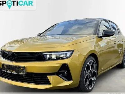 Second-hand Opel Astra Ultimate 131 CP (96 kW) 2022 Galben Berlinǎ