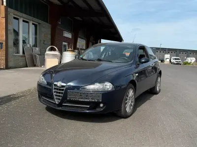 Second-hand Alfa Romeo 147 150 CP (110 kW) 2009 Albastru Hatchback