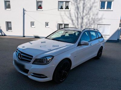 Gebraucht Mercedes C250 Edition 204 PS (150 kW) 2014 Weiß Kombi