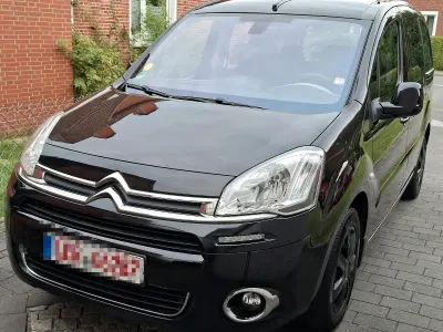 Gebraucht Citroën Berlingo 93 PS (68 kW) 2013 Schwarz Van / Kleinbus
