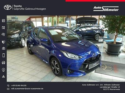 Neu Toyota Yaris Hybrid Comfort 116 PS (85 kW) 2025 Juniperblau Limousine
