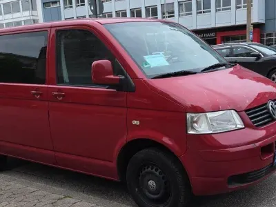 Gebraucht VW Caravelle 102 PS (75 kW) 2006 Rot Van