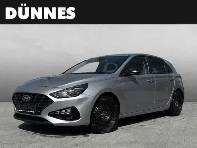 Gebraucht Hyundai i30 Edition 30+ 184 PS (135 kW) 2022 Silber (shimmering silver metallic) Limousine