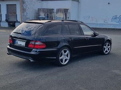 Schwarz Gebraucht 2008 Mercedes E500 Avantgarde Kombi | 7.500 €