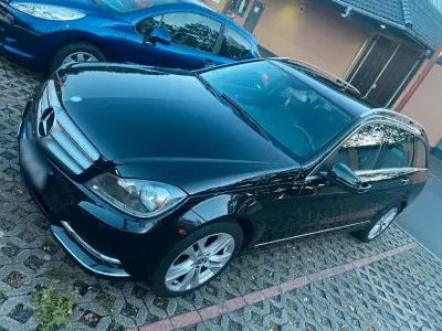 Gebraucht Mercedes C220 Avantgarde 170 PS (125 kW) 2012 Kombi