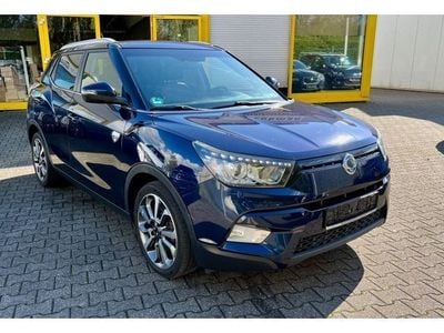 Usata SsangYong Tivoli Crystal 128 CV (94 kW) 2015 Blu SUV
