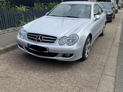 Usata Mercedes CLK220 Avantgarde 150 CV (110 kW) 2007 Argento Coupé