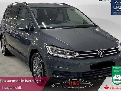 Delfingrau Gebraucht 2024 VW Touran Van / Kleinbus | 35.900 € (Etwas zu teuer)
