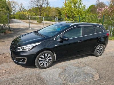 Usata Kia Ceed 136 CV (100 kW) 2016 Nero Utilitaria