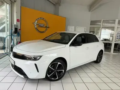 Gebraucht Opel Astra Elegance 110 PS (80 kW) 2023 Weiß Kleinwagen