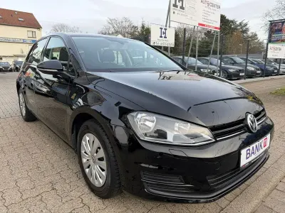 Gebraucht VW Golf VII 86 PS (63 kW) 2015 Schwarz Limousine