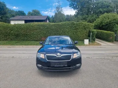 Gebraucht Skoda Superb Ambition 200 PS (147 kW) 2015 Schwarz Limousine