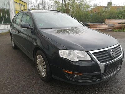 Gebraucht VW Passat Trendline 140 PS (102 kW) 2010 Schwarz Kombi