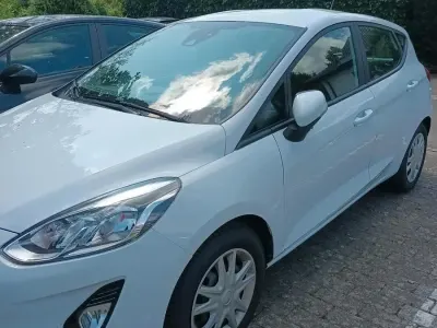 Gebraucht Ford Fiesta 72 PS (52 kW) 2019 Weiß Kleinwagen