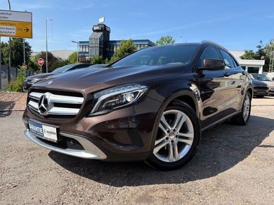 Mercedes GLA220