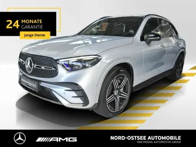 Gebraucht Mercedes GLC220 AMG 197 PS (144 kW) 2025 Silber SUV