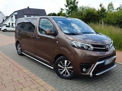 Usata Toyota Proace Executive 177 CV (130 kW) 2020 Marrone Monovolume