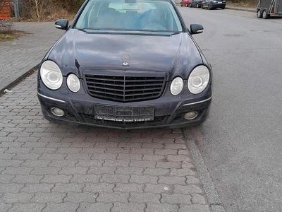 Mercedes E220