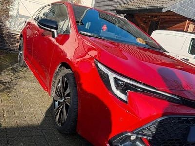 Gebraucht Toyota Corolla 140 PS (102 kW) 2025 Rot Kombi
