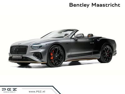 Neu Bentley Continental 782 PS (575 kW) 2026 Grau Cabrio