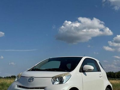 Toyota iQ