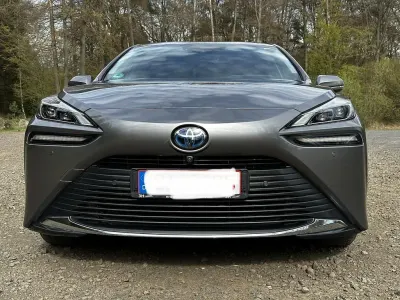 Gebraucht Toyota Mirai Executive 182 PS (133 kW) 2022 Grau Limousine