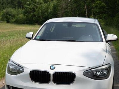 Gebraucht BMW 114 102 PS (75 kW) 2012 Weiß Kleinwagen
