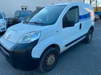 Gebraucht Fiat Fiorino Basis 77 PS (56 kW) 2012 Weiß Van / Kleinbus