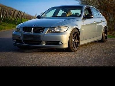 Second-hand BMW 325 Performance 218 CP (160 kW) 2006 Albastru Berlinǎ
