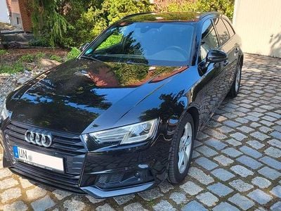 Schwarz Gebraucht 2019 Audi A4 Sport Kombi | 19.900 € (Etwas zu teuer)