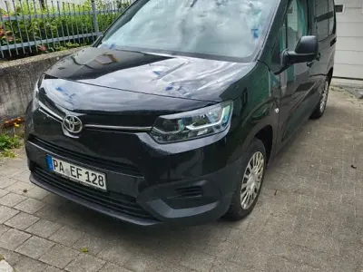 Gebraucht Toyota Proace Verso City 110 PS (80 kW) 2022 Schwarz Kombi