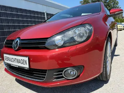 Gebraucht VW Golf Cabriolet Cup 105 PS (77 kW) 2015 Rot Cabrio