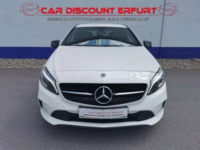 Gebraucht Mercedes A180 Urban 122 PS (89 kW) 2017 Calcitweiss  unilack Kleinwagen