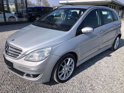 gebraucht Mercedes B200 CDI Autotronic*AHK*Bi-Xenon*COMAND*EDW*PTS*