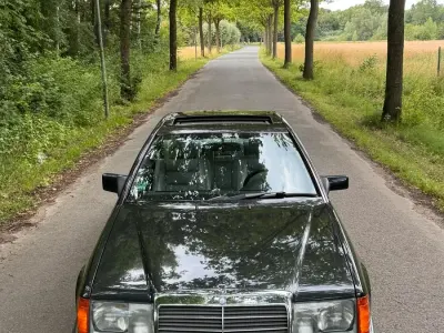 Gebraucht Mercedes 230 132 PS (97 kW) 1992 Coupé