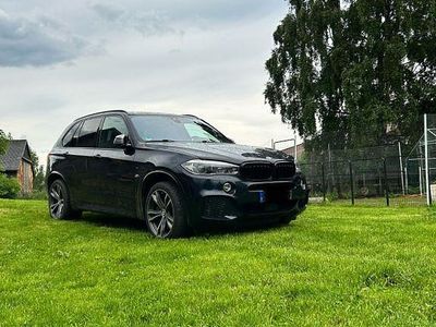 BMW X5 M50