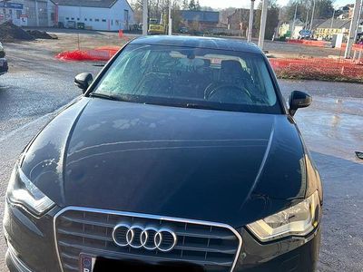 Schwarz Gebraucht 2013 Audi A3 Sportback Kleinwagen | 9.000 €