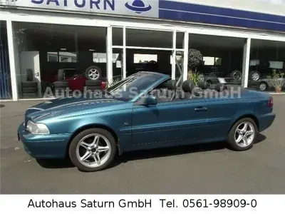 Second-hand Volvo C70 163 CP (119 kW) 2000 Albastru Cabrio