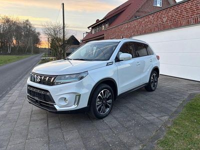 Usata Suzuki Vitara Comfort 102 CV (75 kW) 2024 Bianco SUV