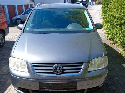 Usata VW Touran 105 CV (77 kW) 2005 Grigio Monovolume