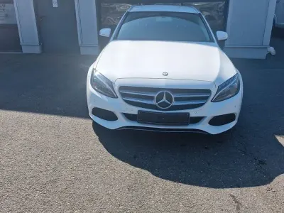 Gebraucht Mercedes 220 170 PS (125 kW) 2014 Weiß Limousine
