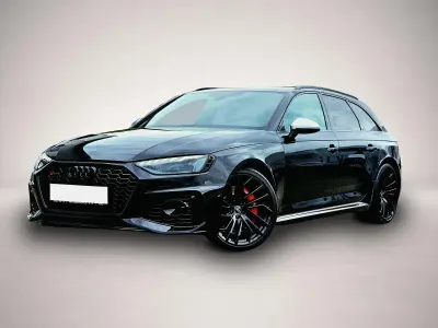 Gebraucht Audi RS4 Ambiente 450 PS (330 kW) 2024 Manufacturer Kombi