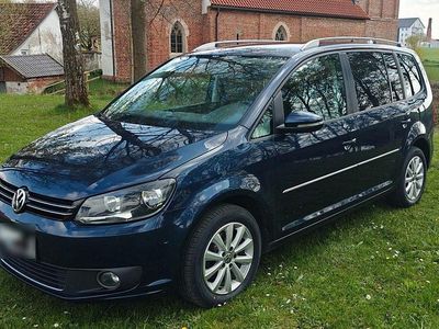 Second-hand VW Touran Highline 105 CP (77 kW) 2012 Albastru Monovolum