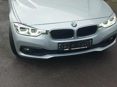 Silber Gebraucht 2017 BMW 318 Sport Line Kombi | 7.200 € (Teuer)